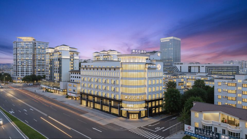 Letian Hotel