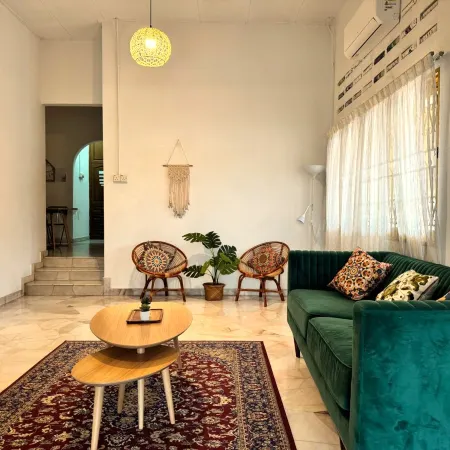 Spacious Comfort Stay in Seremban-5R3B
