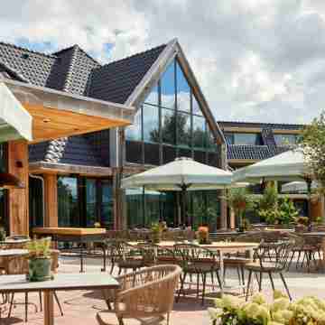 Van der Valk Hotel Volendam - Recently Renovated Hotel Exterior