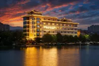 Ramada Encore by Wyndham Linqu Downtown