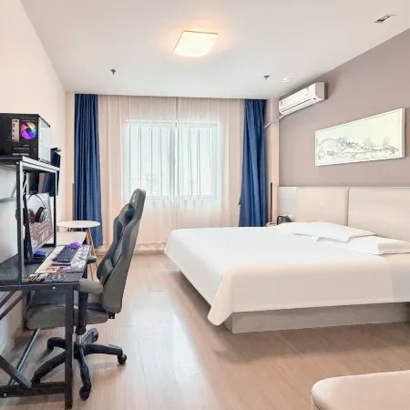 Leafy E-Sports Inn (Aviation College Branch)
