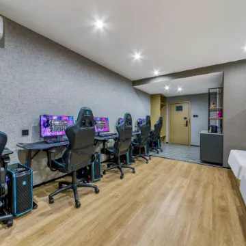 EXTREME ESPORTS Hotel (Zhangjiakou Xuanhua South Avenue) Отели рядом с достопримечательностью «Народная больница в Цзянчжоу, Цзянчжоу»