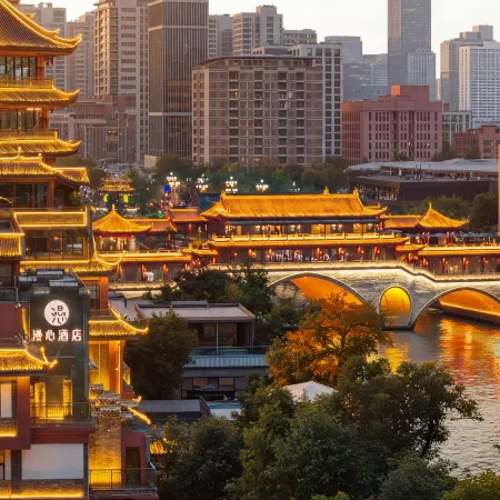 Jiu Yan Qiao Manxin Hotel at Chengdu Taikooli Отели рядом с достопримечательностью «Мост Цзюянь»