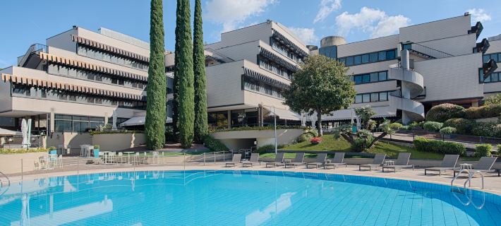 NH Villa Carpegna Отели в г. Рим
