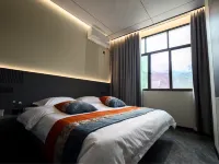 Canyon Homestay (Zhenfeng Xiaohuajiang) Các khách sạn ở Trinh Phong