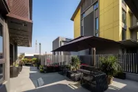 Yihai Meishu Hotel (Meilan International Airport T1 Terminal T2 Terminal) - New