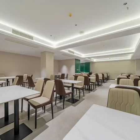 Fenglin Tianxia Hotel