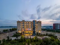 Wanxi Hotel (Dengzhou Huazhou Bus Station Branch) - Parking