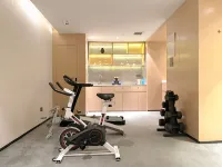 REZEN LONGUU Hotel (Maoming Xinyi Educational City Liuyun Pavilion Sightseeing Tower)