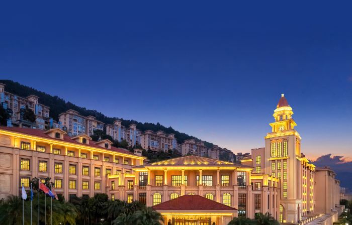 Sunshine Hotel Bazhong