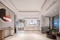 ccinn Hotel (Liuzhou High-Speed Railway Station East Square) - Airport Shuttle