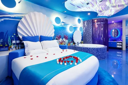 Pinai Film Theme Hotel (Beijing International Trade Baiziwan Subway Station)