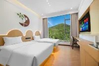 Wolong Wenyue Homestay - 주차장