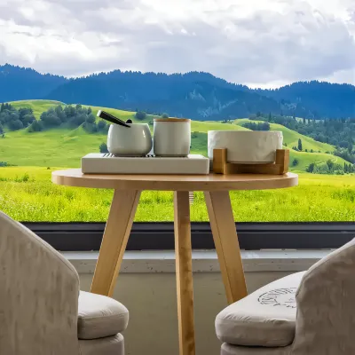 Nalati Mushan Guyue Homestay Hotels near Tianjietai Stone Platform