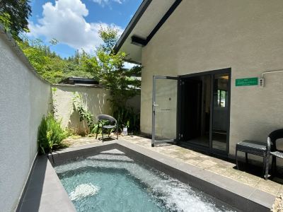 Taibai Mountain Houlai Homestay (Tourist Service Center)