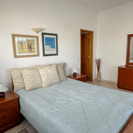 BnB Homes Villa Verde - swimming pool, marina view, BBQ and games room, garden