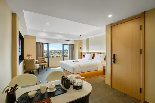 Guiyang Maple Shore City Hotel (Yunfeng Avenue Subway Station) - ที่มีที่จอดรถ