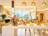 Shenxiangtang Riverview Art Hotel (Suining Dingsheng International Wanda Plaza) Hotels in Suining