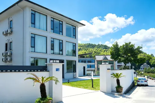 Sanshi Wangchuan Homestay - Private Pool