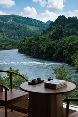 Anzhi Hillside Bloom Creek Retreat Hotels in Xiaoqikong Scenic Area(East Gate Area)/Daqikong
