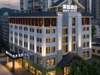 Rhine Hotel (Lichuan Tenglong Cave Tourist Center) Hoteles en Lichuan