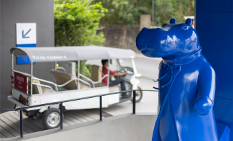 Blue Hippo Hotel