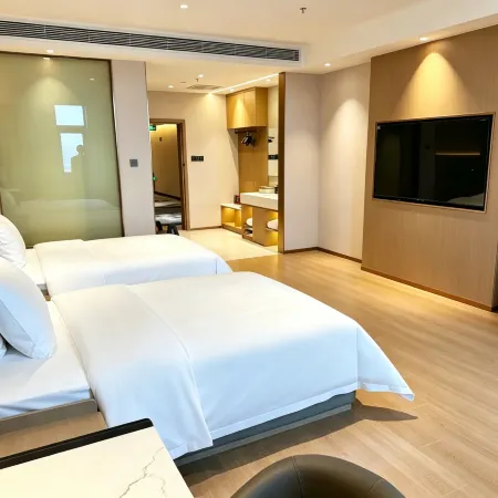 Urumqi Yuehua Zhenxiang Hotel