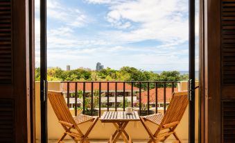 Costabella Tropical Beach Hotel