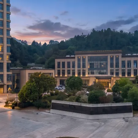 Suxi International Hotel (Tongling Station East Beijing Road)