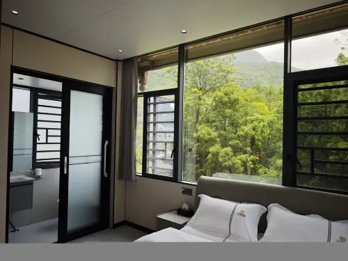 Yunqiao Banshan Homestay - Balcony