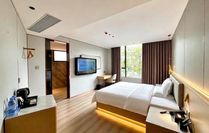 Guangning New Regent Hotel