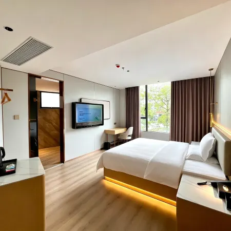 Guangning New Regent Hotel