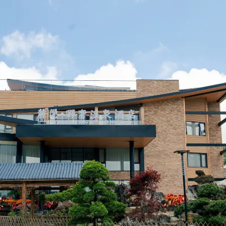 Nantian Lake Luyin · Luxury Wild Hot Spring Hotel
