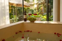 MAY JOY | Miyue Lakeside Hot Spring Resort Hotel (Mile Huquan Ecological Park) - avec sources thermales