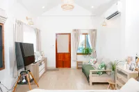 Three Neem Trees House - parking