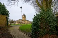 Comfortable 2-Bed Home in Batley – Sleeps 3 - Wi-Fi