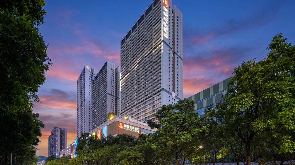 深圳南山深鐵塘朗城君璞飯店