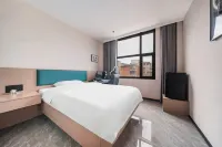 Kumamoto E-sports Hotel (Queshan Jingyu Plaza) - parking