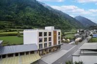 Li · Huanxi Banshan | Resort Hotel (Bipenggou Scenic Area) - 2-Star