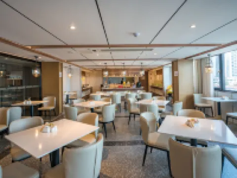 Huainan Railway Station Business and Culture Plaza Atour Hotel Hotels in Huainan
