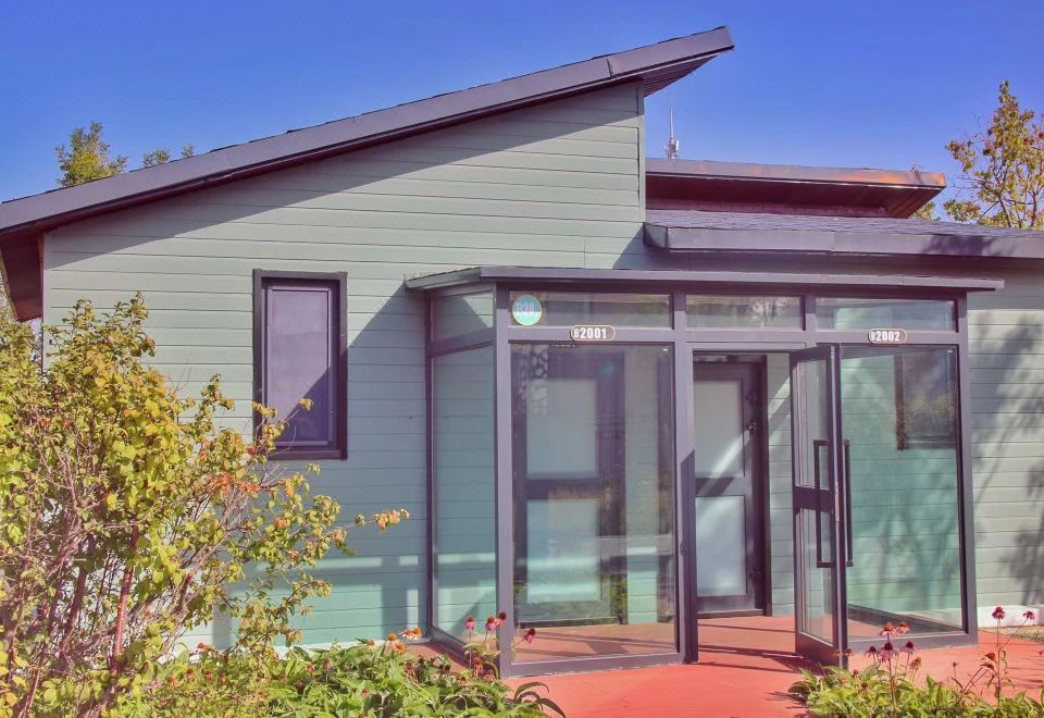 두쿠공루 젬(GEM) 정원잉디 호텔 객실 이미지