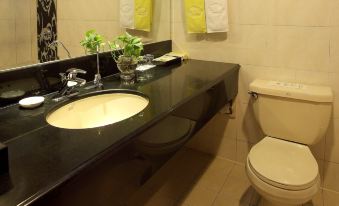Zhejiang Railway City Square Hotel