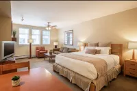 Fraser Crossing and Founders Pointe Hotels in Winter Park