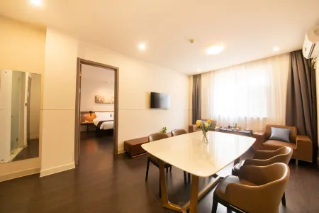 Jinjiang Inn Select Hotel (Xiamen Airport T4 Jimei School Village) Отели рядом с достопримечательностью «Xiawu Square»