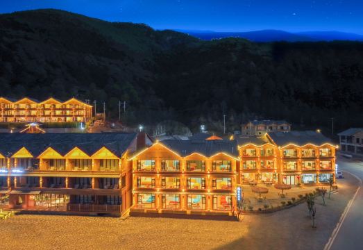 悦漫时光丨Holiday Villa·轻奢湖景度假民宿（泸沽湖店）外景图