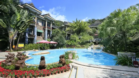Yanoda Rainforest No.1 Hotel in Baoting