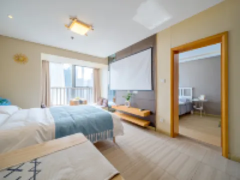 Yuepeng Boutique Apartment (Dalian Harbour Plaza)