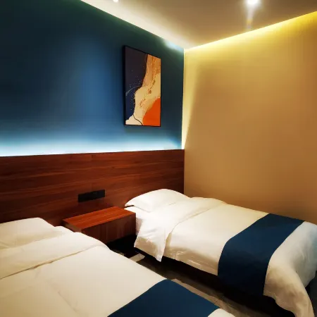 Naisi Hotel