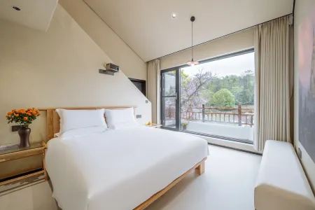 Jiuhuashan Township Yu Homestay (Meat Body Palace Branch) Отели рядом с достопримечательностью «Taibai Academy»