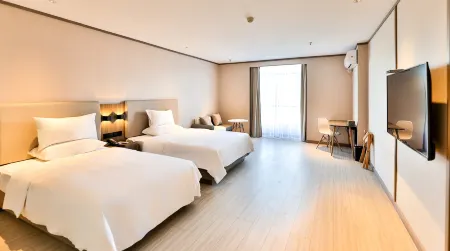 HanTing Hotel (Zhaoqing Qixingyan Scenic Area East Gate)